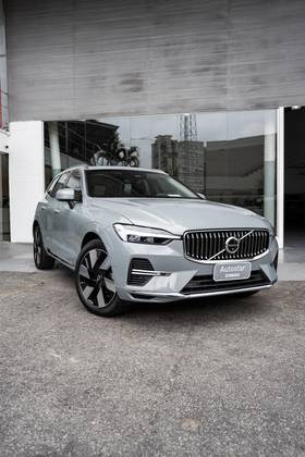 VOLVO XC60 2.0 T8 RECHARGE ULTRA AWD GEARTRONIC VOLVO XC60 2.0 T8 RECHARGE ULTRA AWD GEARTRONIC
